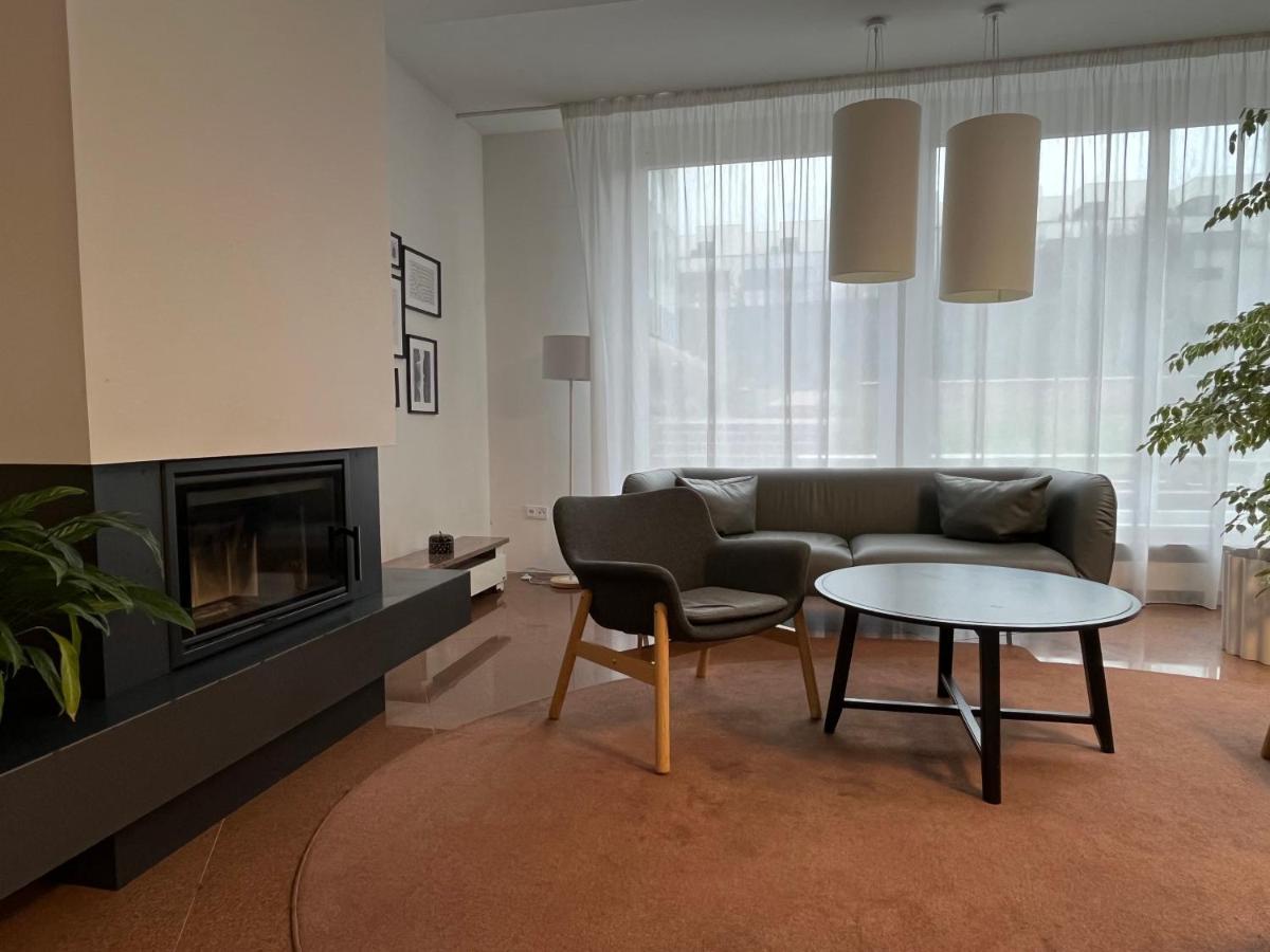 De Luxe Apartment, Wifi, Tv 65" Prag Dış mekan fotoğraf
