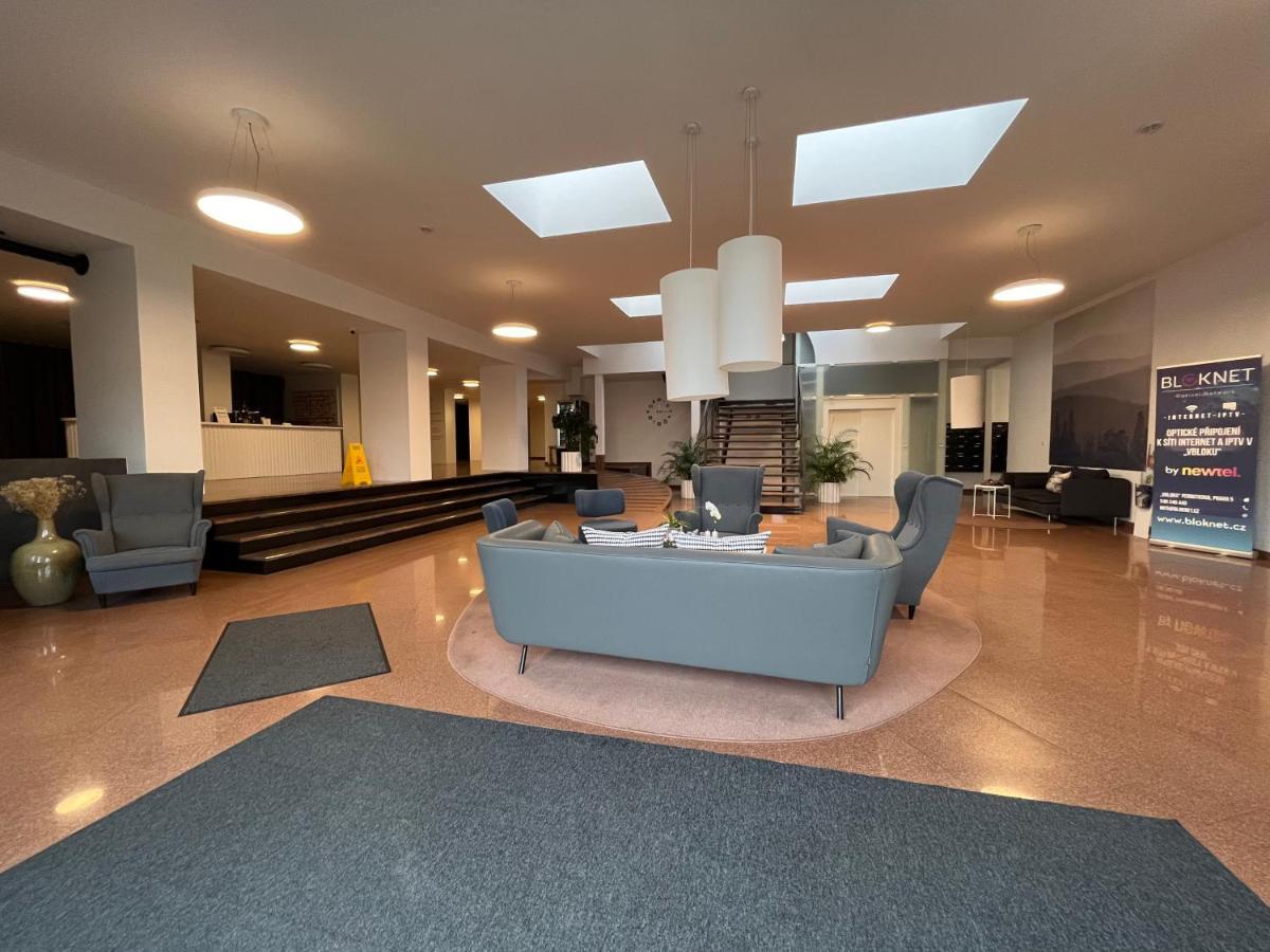 De Luxe Apartment, Wifi, Tv 65" Prag Dış mekan fotoğraf